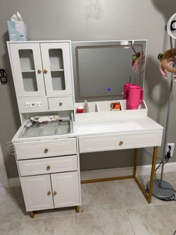 White Vanity Desk with Lighted Mirror and Storage