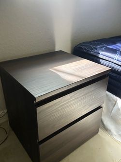 Side Table with 2 sliding pockets