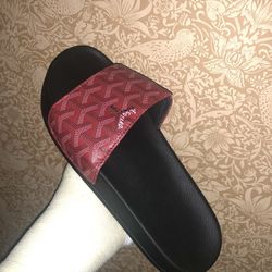 Goyard slides online