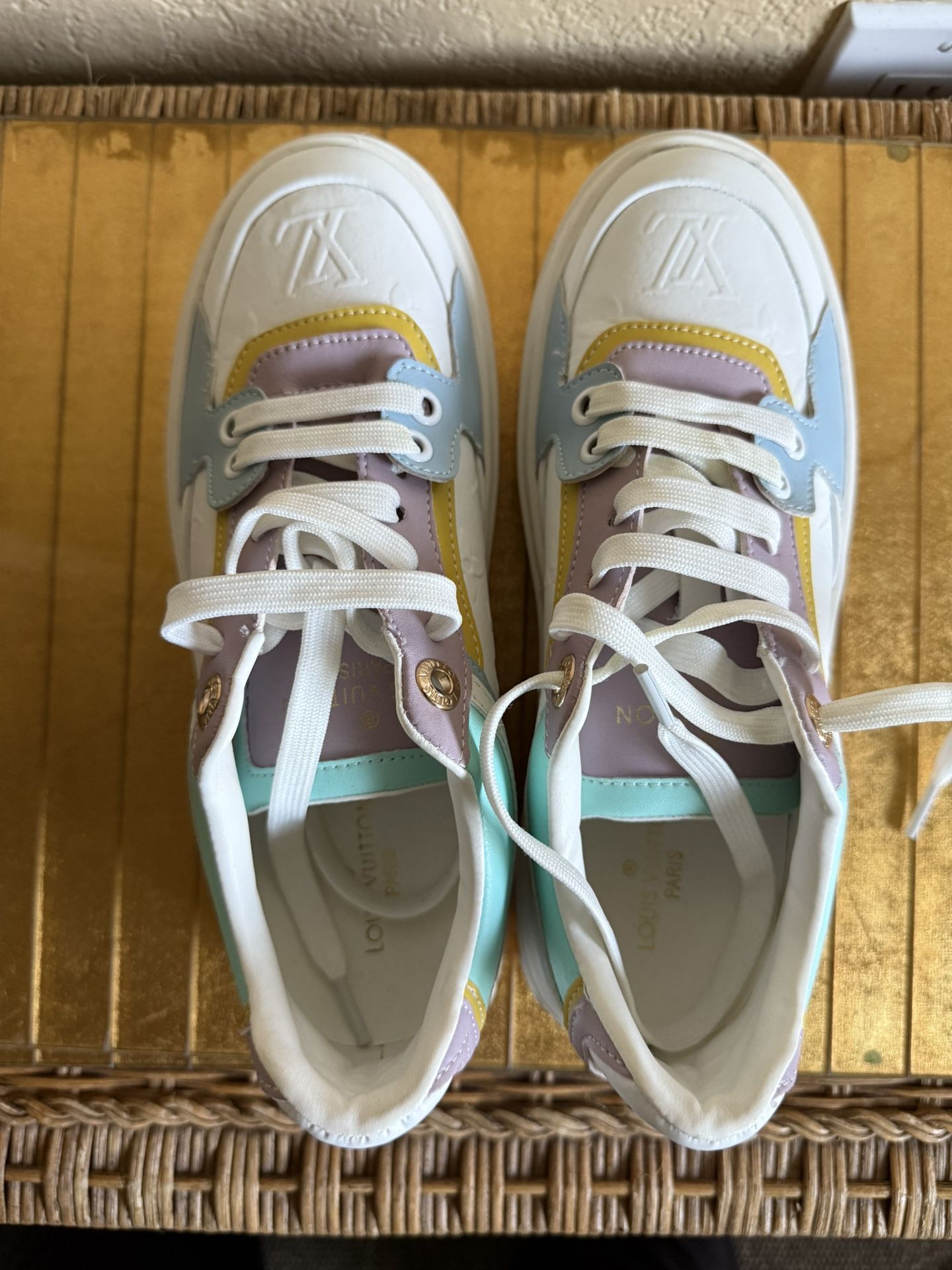 Nib Louis Vuitton sneaker, tennis shoe running sport women’s