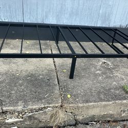 Twin Size Platform Bed Frame 