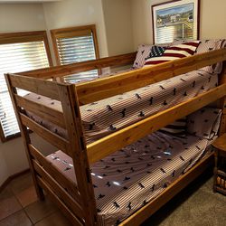 LIKE NEW Solid wood Full Over Full Bunk Beds 