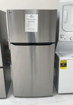 SUPER SUNDAY SALE 😎🎆 SAVE UP TO $500 OFF MSRP on a Top Freezer Refrigerator