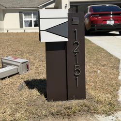 Modern mailbox
