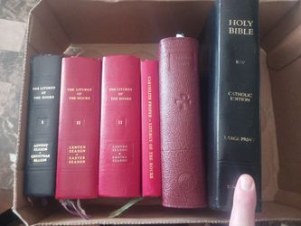 Lot of Catholic Books (Liturgy of the Hours + Large RSVCE Bible) Read Description