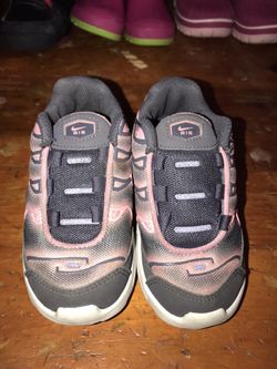 Baby girl Nike air max for the low size 7c hurry now