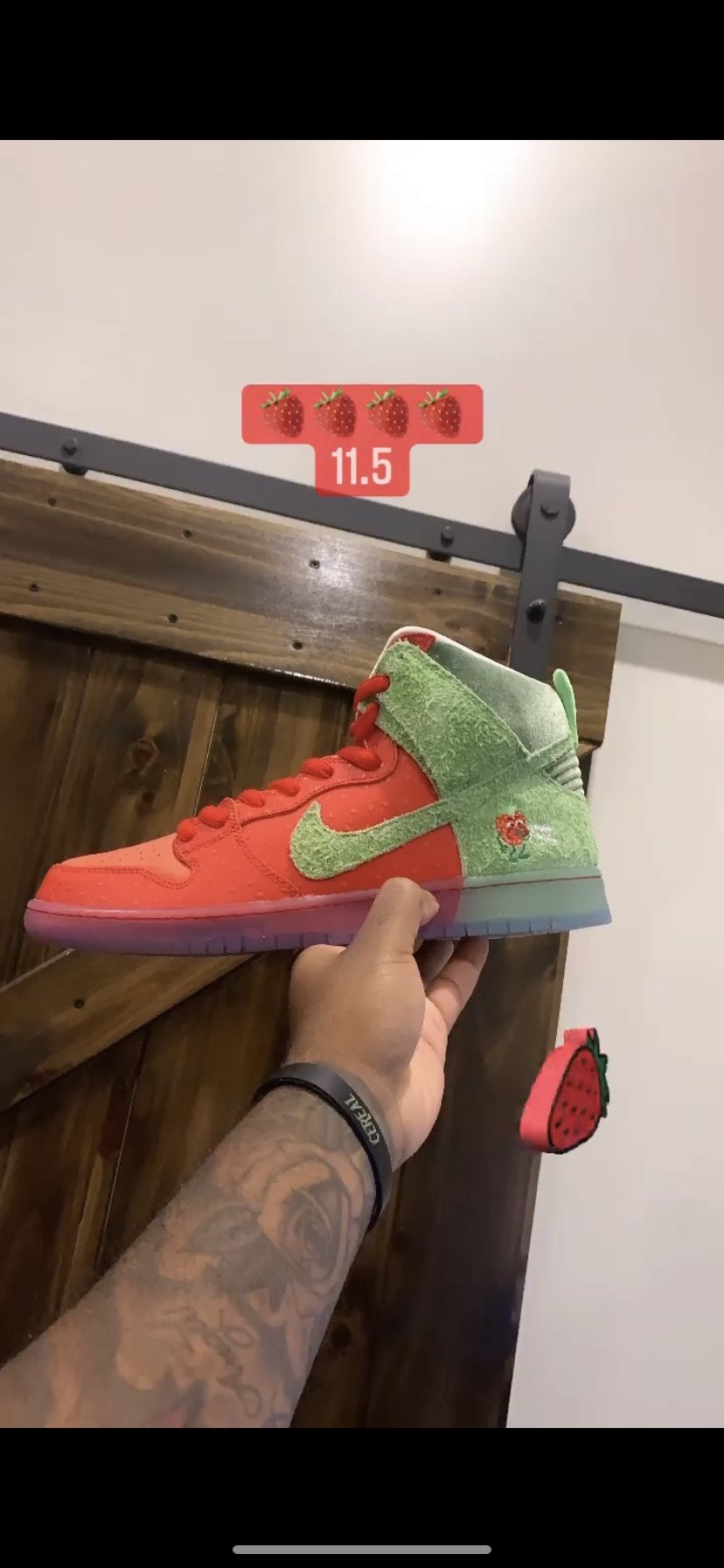 Strawberry Dunk High