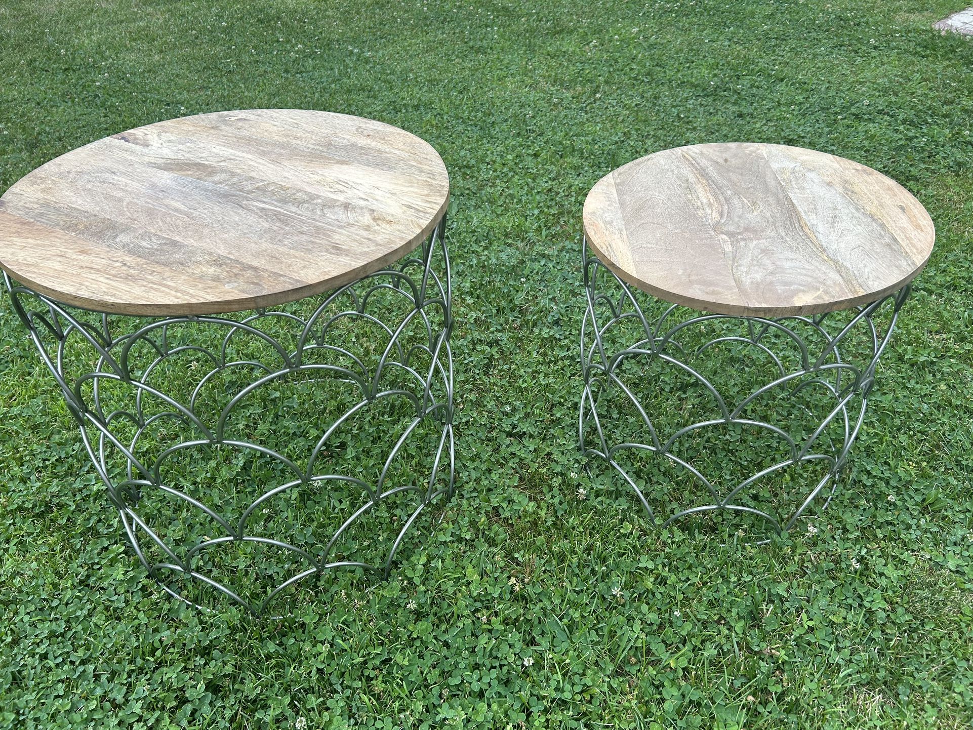 Nesting Table