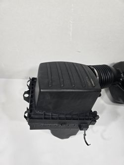 AIR CLEANER BOX FOR DODGE DURANGO 3.6L