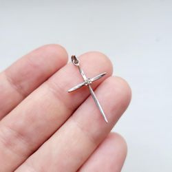 Vintage Solid 14K White Gold and Diamond Dainty Cross Charm Pendant(35)87