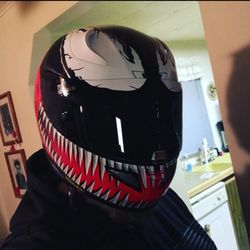 HJC Aphra 11 Pro Marvel Limited Edition Venom Helmet Large Size