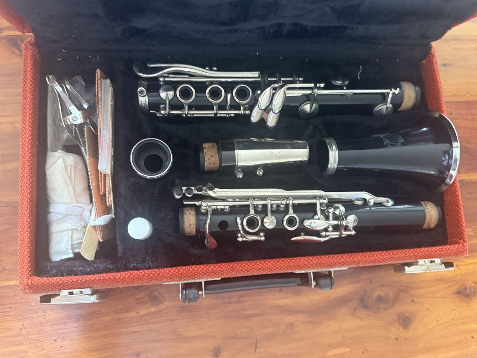 1970s Vilo Clarinet – Vintage & Complete