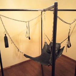 Adult Sling With Stand
