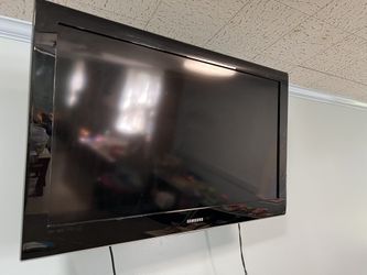 Samsung 40 inch LCD TV