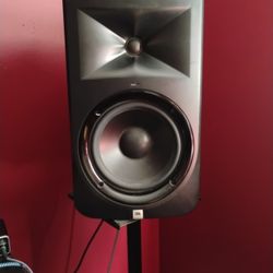 JBL LSR308