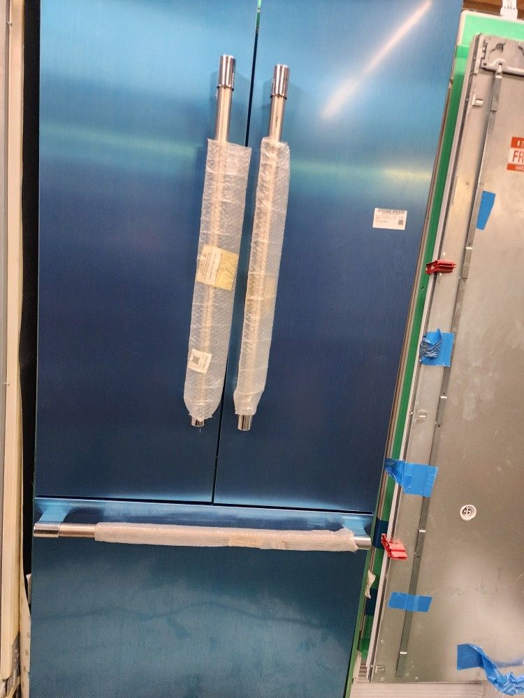 New Thermador Freedom Collection T36IT905NP Built-In Refrigerator Stainless Steel 