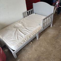 Toddler Bed - FREE