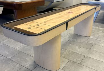 Venture 9 Foot Modern Shuffleboard Table