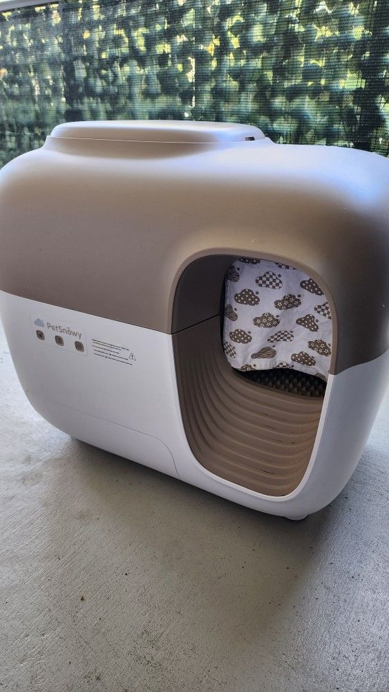 Self-Cleaning Automatic Litter Box