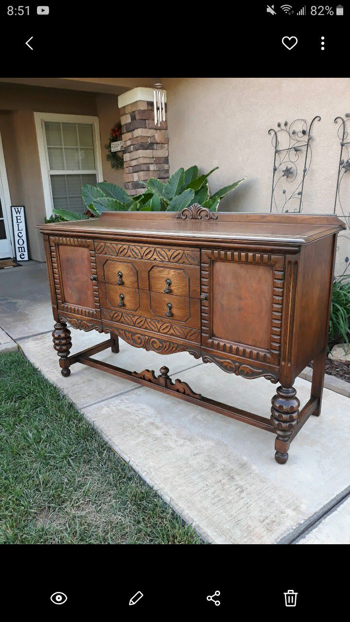 ANTIQUE "ANGELUS FURNITURE" SIDEBOARD / SERVER / ENTRYWAY PIECE / TV STAND (CIRCA 30'S/40'S) 60"W × 20"D × 40.5"H