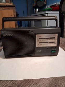 Vintage sony radio