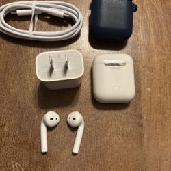 Apple AirPods 2nd Gen w/ Case + Charger (A2031)