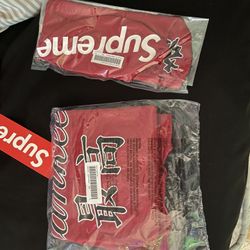 Supreme Yankees Kanji Tee (M) & Balaclava 