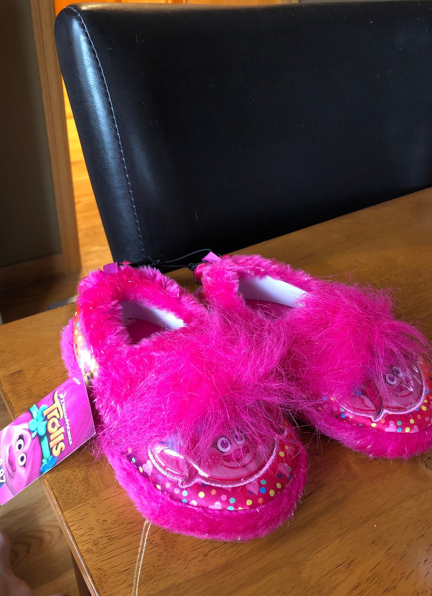 Troll Slippers Size 9/10