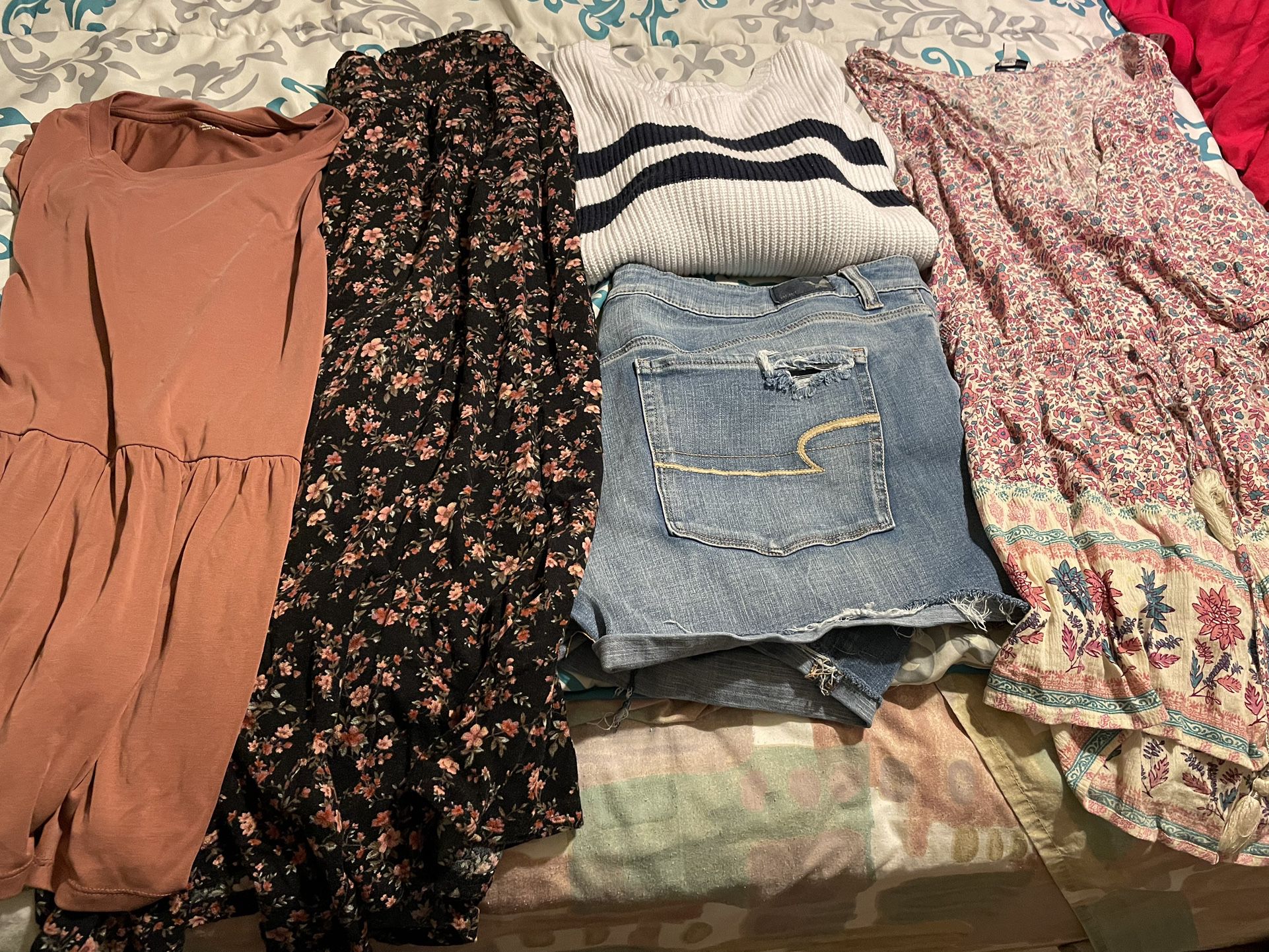 Women’s Clothing 15 Pieces
