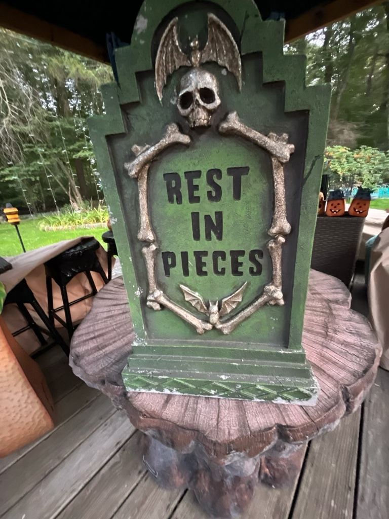 Halloween Resin Rest In Peace Gravestone Used Good Cond