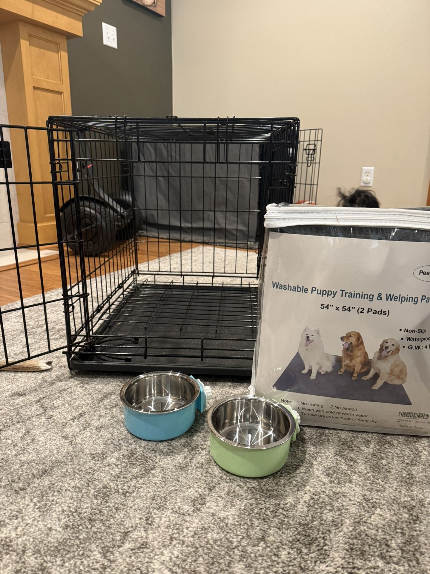 Dog Kennel And Accessories 