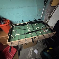 Entertainment Table 