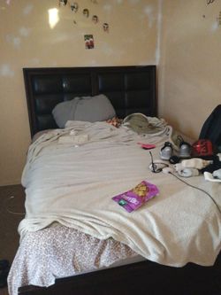 Bedroom set