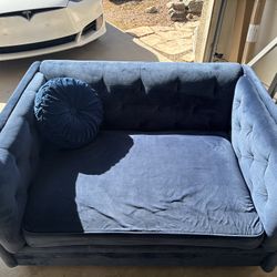 Over Side Love Seat 