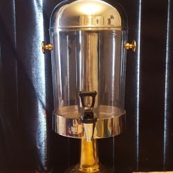 Beverage dispenser