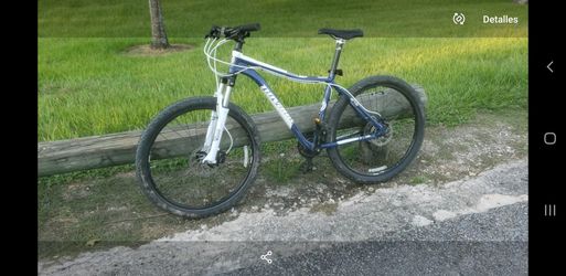 Disculpen se que esta aplicación no es para eso pero si alguien me esta bicicleta por favor me puede mandar un mensaje y decirme x dónde