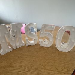 Letters Light Up M & S Numbers 5 & 0