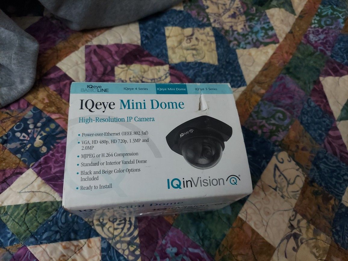 IQ eye Mini Dome High-resolution IP Camera