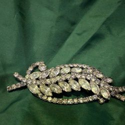 Vintage Rhinestone Brooch 