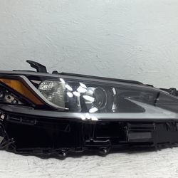 2019 2021 Lexus ES350 right LED headlight (1C)
