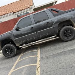 2003 Chevy Avalanche 