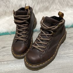 Dr. Martens Vintage 12286 Ankle Boot women size 6