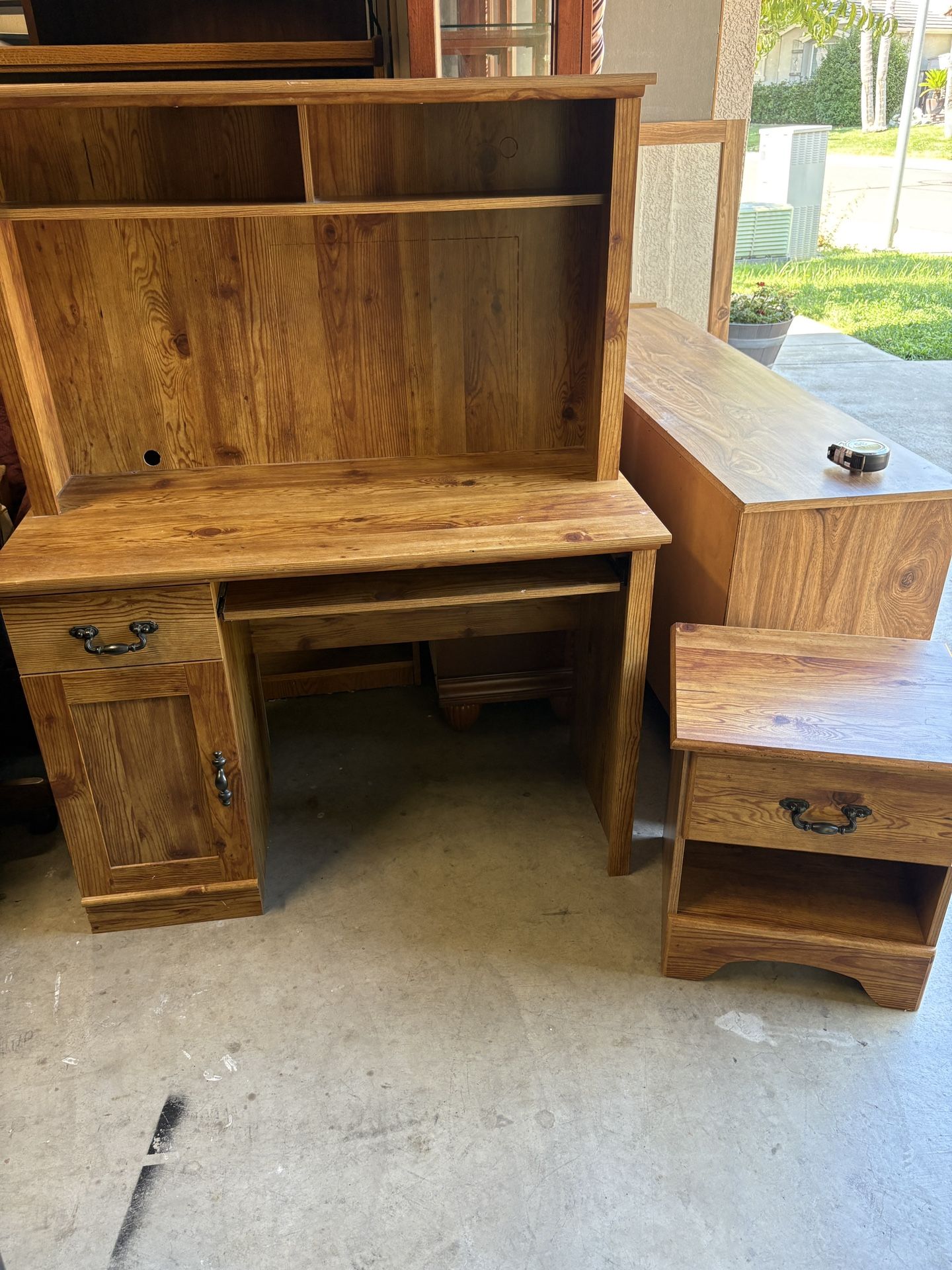 Computer Desk With Hutch And Dresser / Storage Cabinet