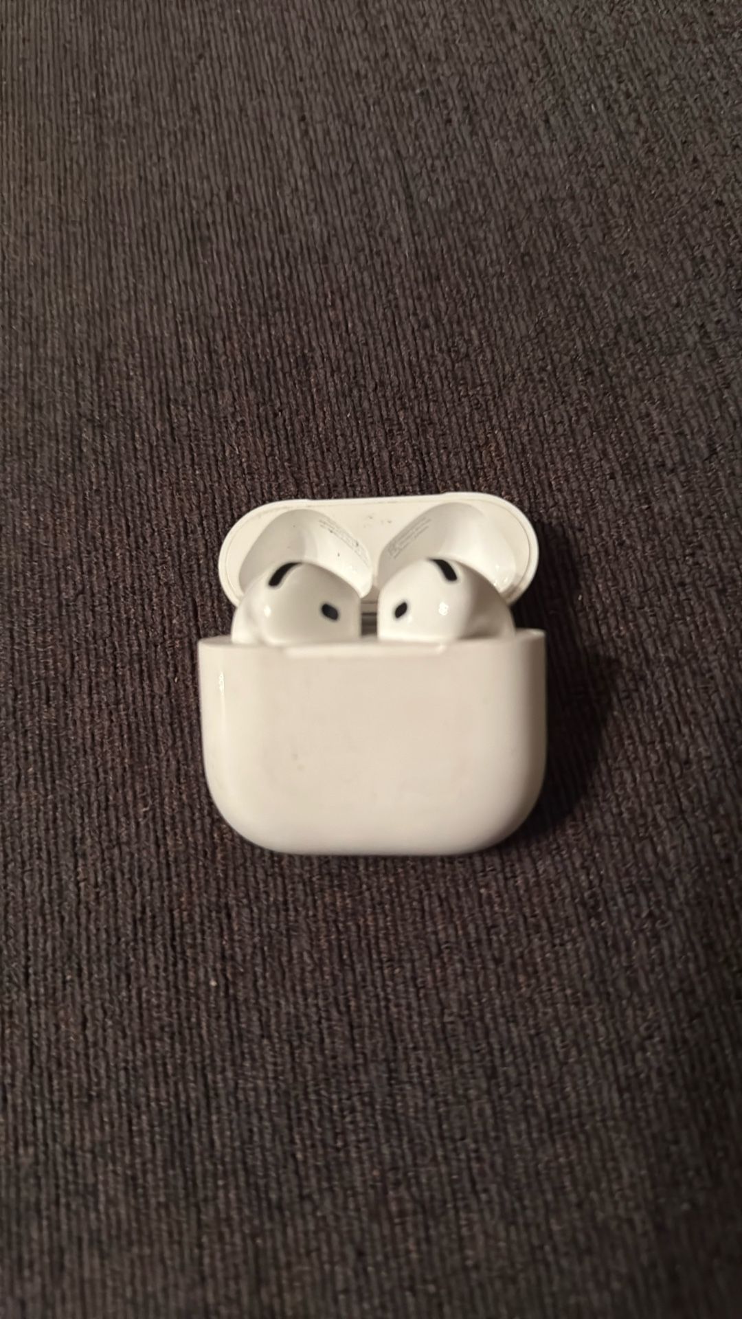 Air Pods 4th Gen Noise Cancellation