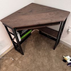 Corner Desk