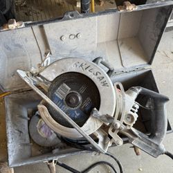 Skilsaw with Toolbox $100