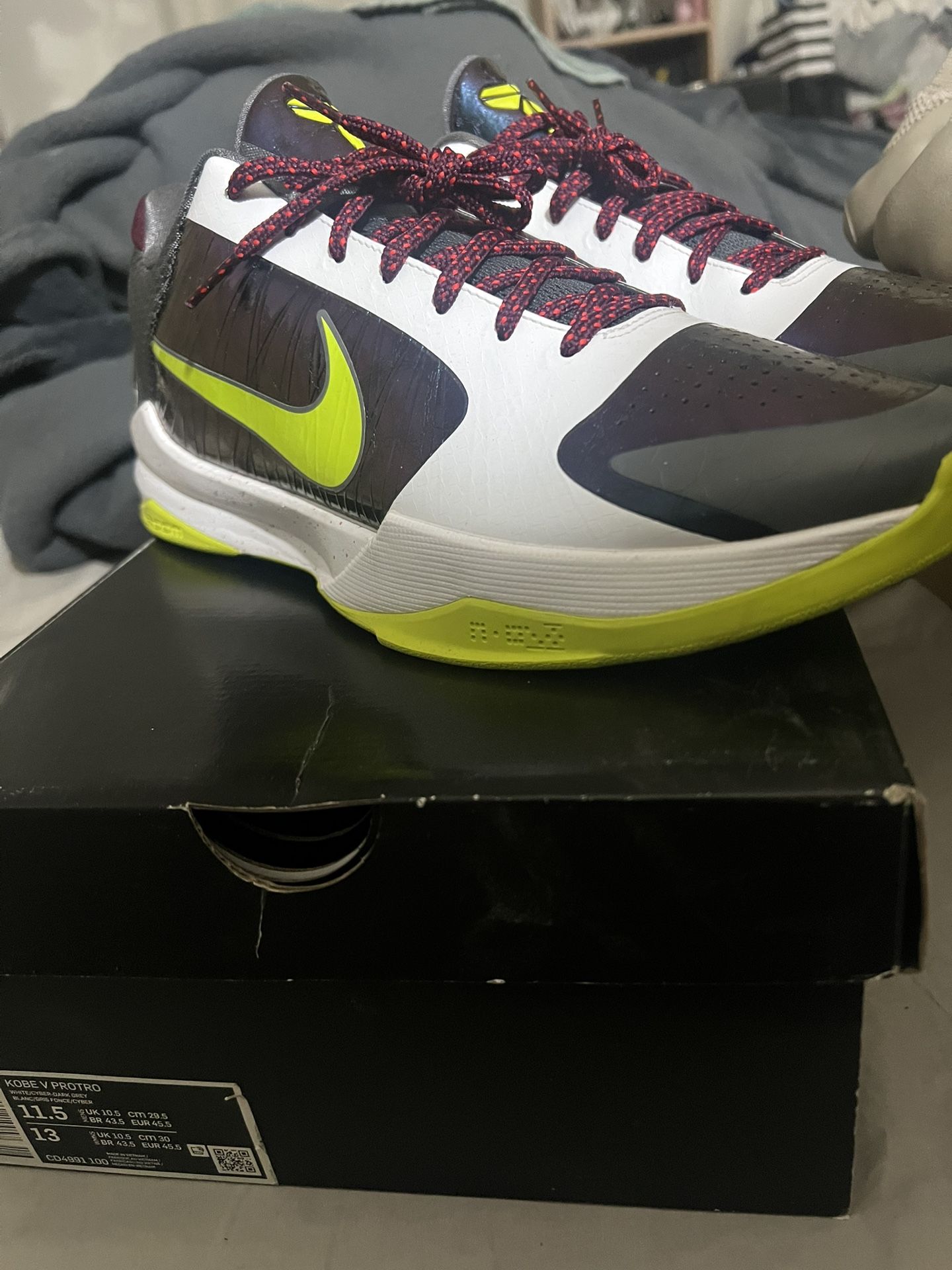 Kobe 5 Chaos Retro