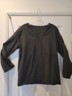 Women's 100% Linen Black V-Neck Top NEW