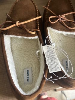 Men’s size 10-11 slippers