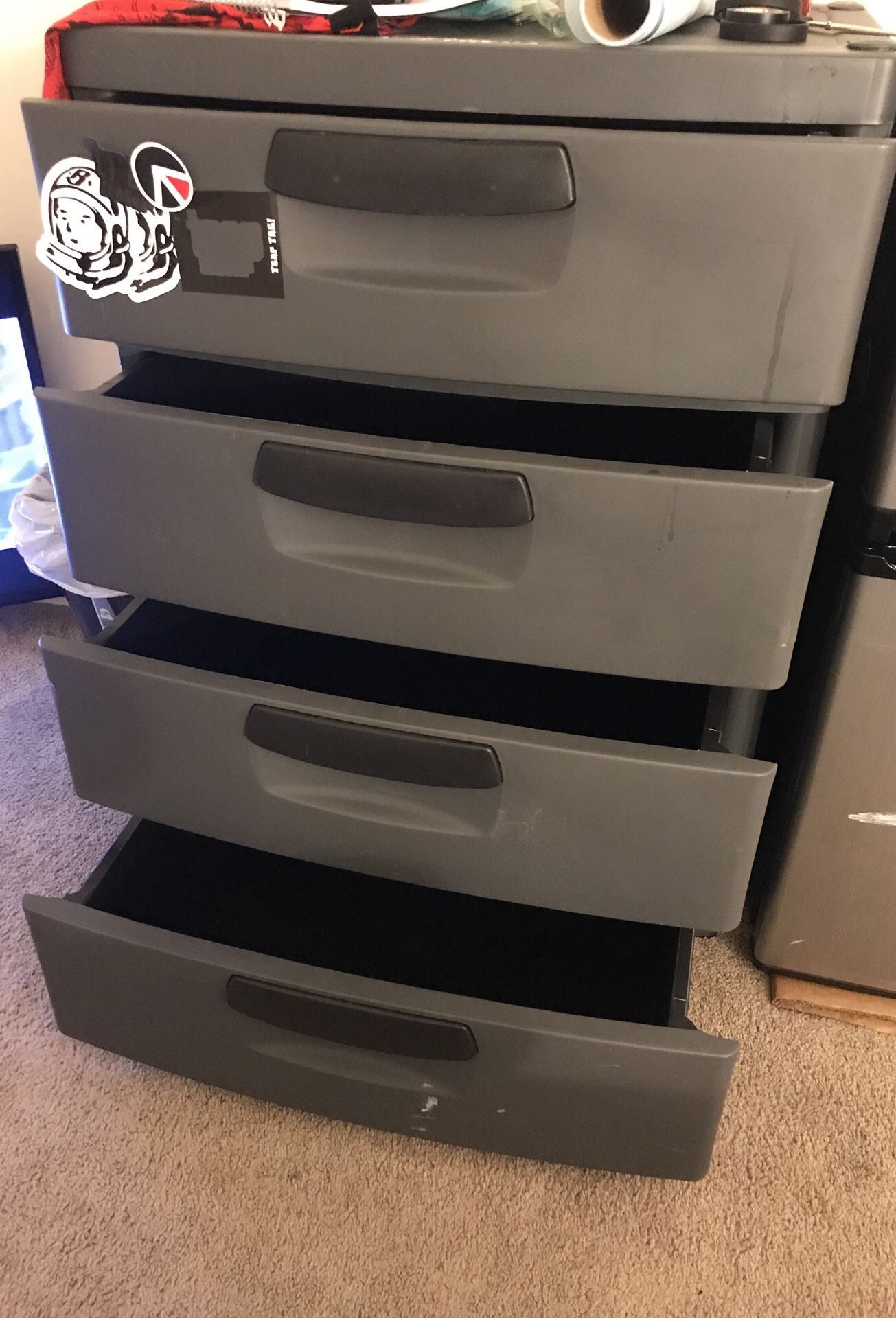 Durable dresser/ drawer space